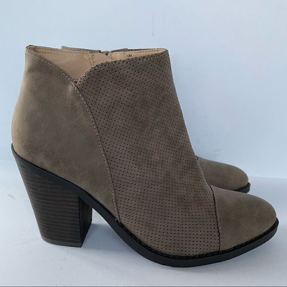 New Esprit Ankle Boots Bootie Heeled Faux Suede Leather Women Size 10 Taupe - Picture 11 of 11